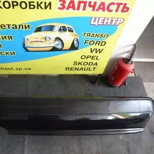 Задний бампер Audi 80 B4 Avant