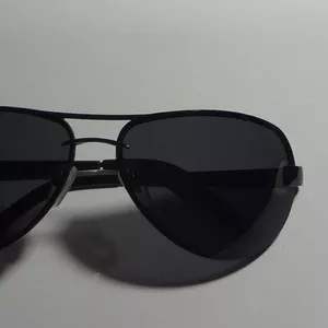 Продам стильные солнцезащитные очки Matrix polarized