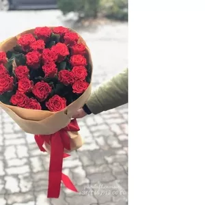 25 красных роз Эль торо 70 см