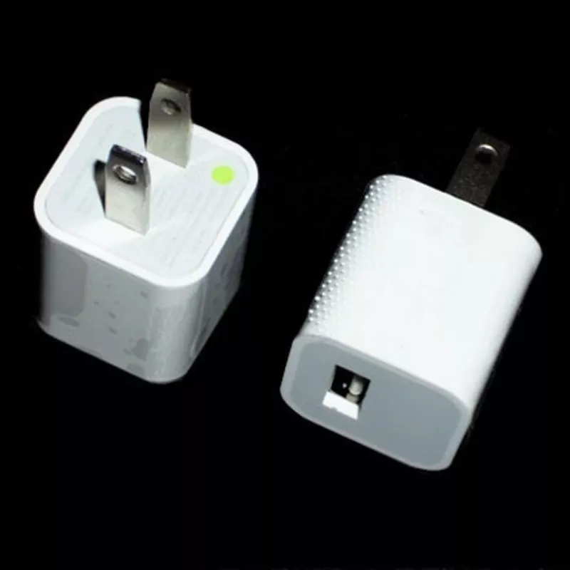 Зарядное устройство для Apple iPod/ iPhone 3G 3
