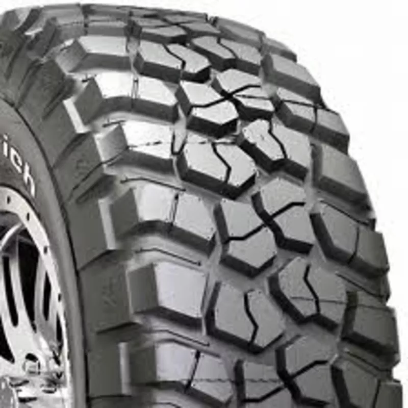 265/75 R16  123/120 Q  BFGoodrich Mud Terrain T/A KM2 2