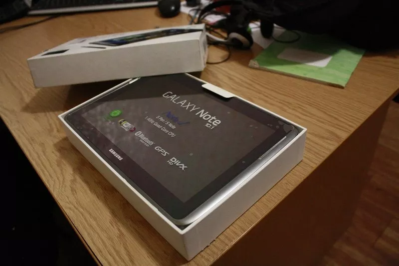 Планшет Samsung Galaxy Tab 3. 7 не лайт версия, с wi-fi