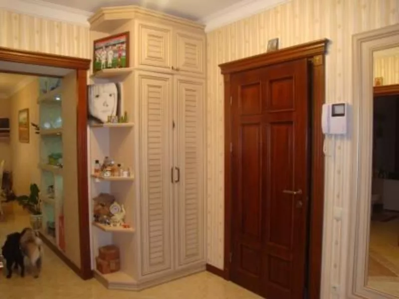 Срочно в г.БЕРДЯНСК продается квартира с дизайнерским ремонтом! 2