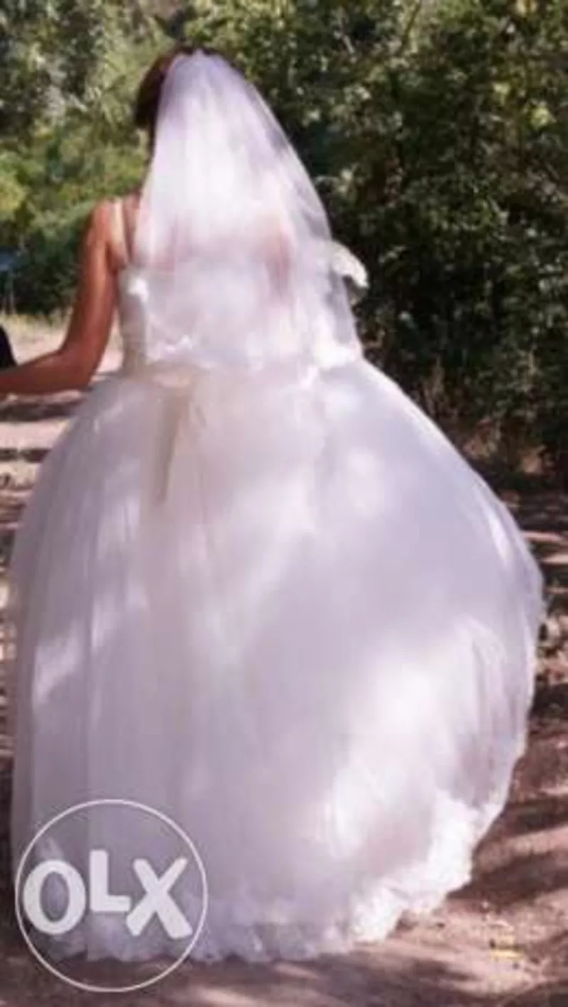 Продам очень красивое и нежное свадебное платье 2