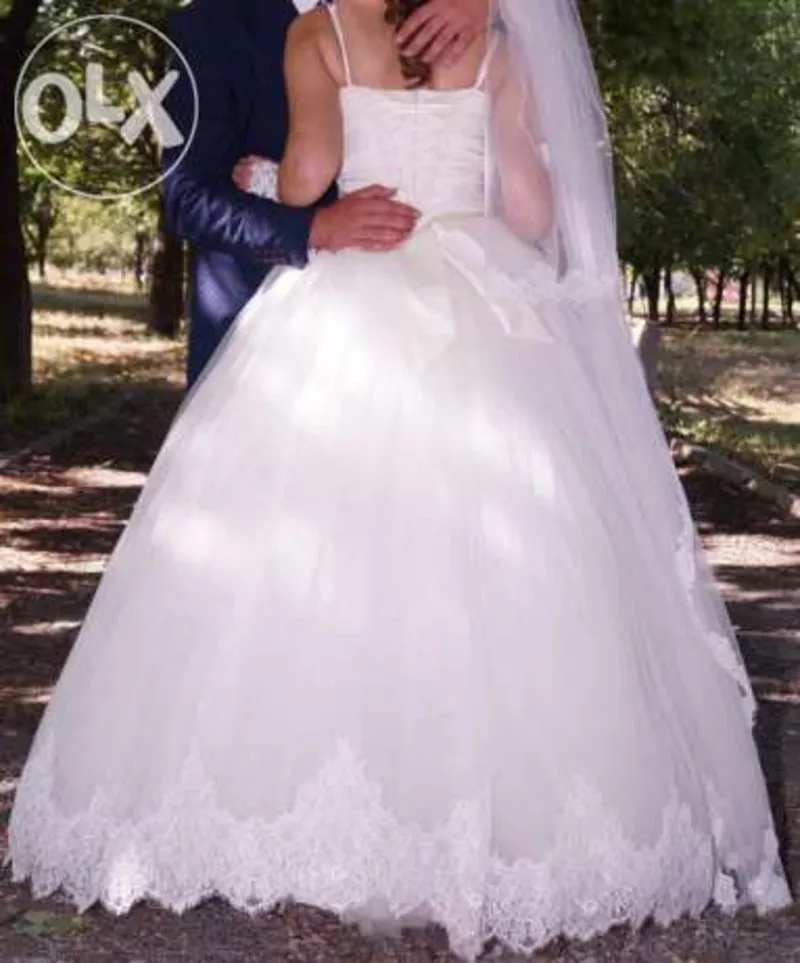 Продам очень красивое и нежное свадебное платье 4