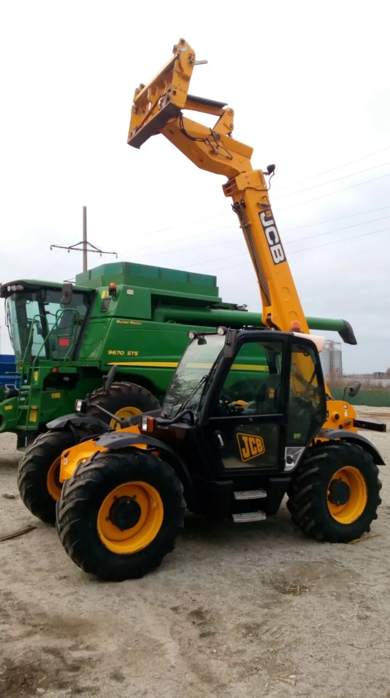 телескопический погрузчик JCB 531-70 Agri  