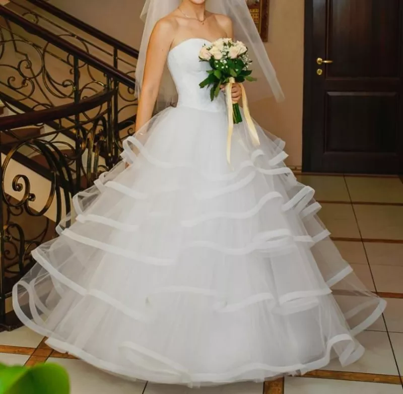 Белое свадебное платье  3