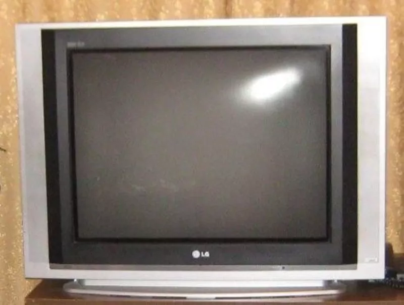 Продам Телевизор кинескоп суперслим LG 29FS 2